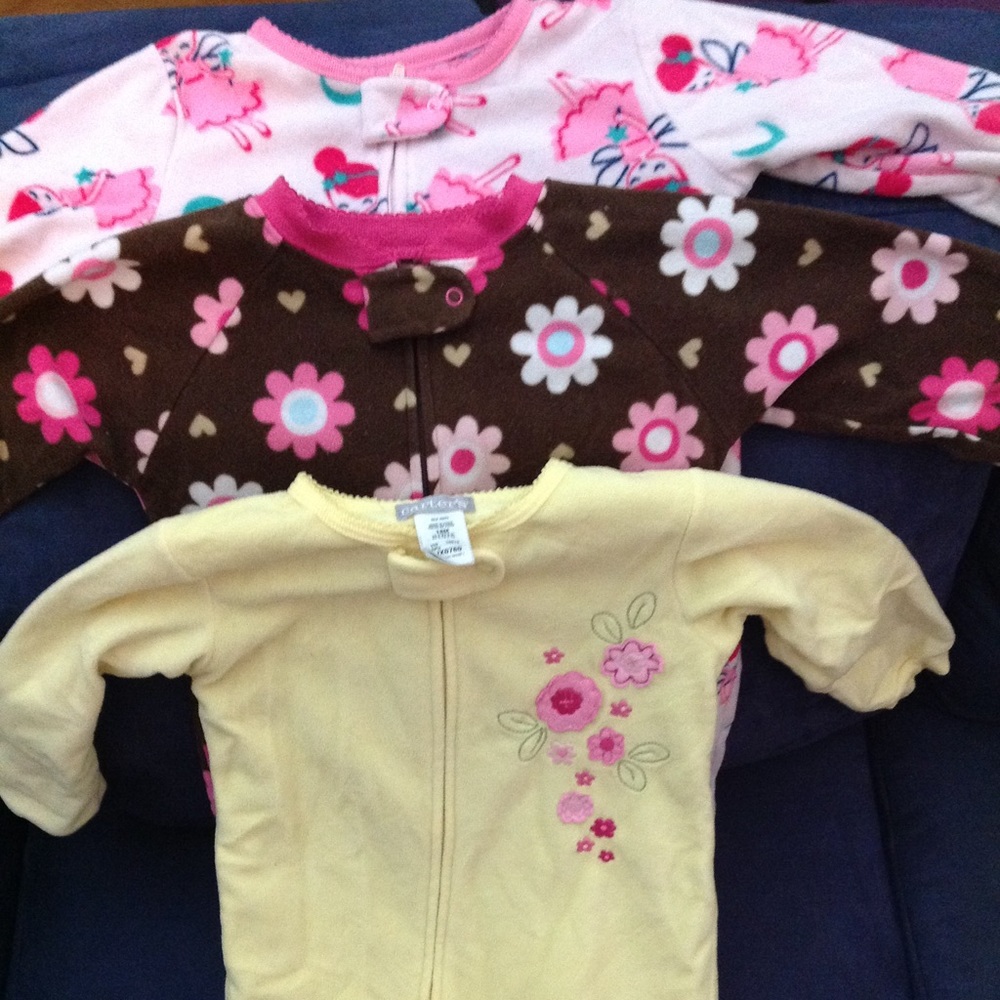 3 Fleece Girl's toddler pajamas size 18 M